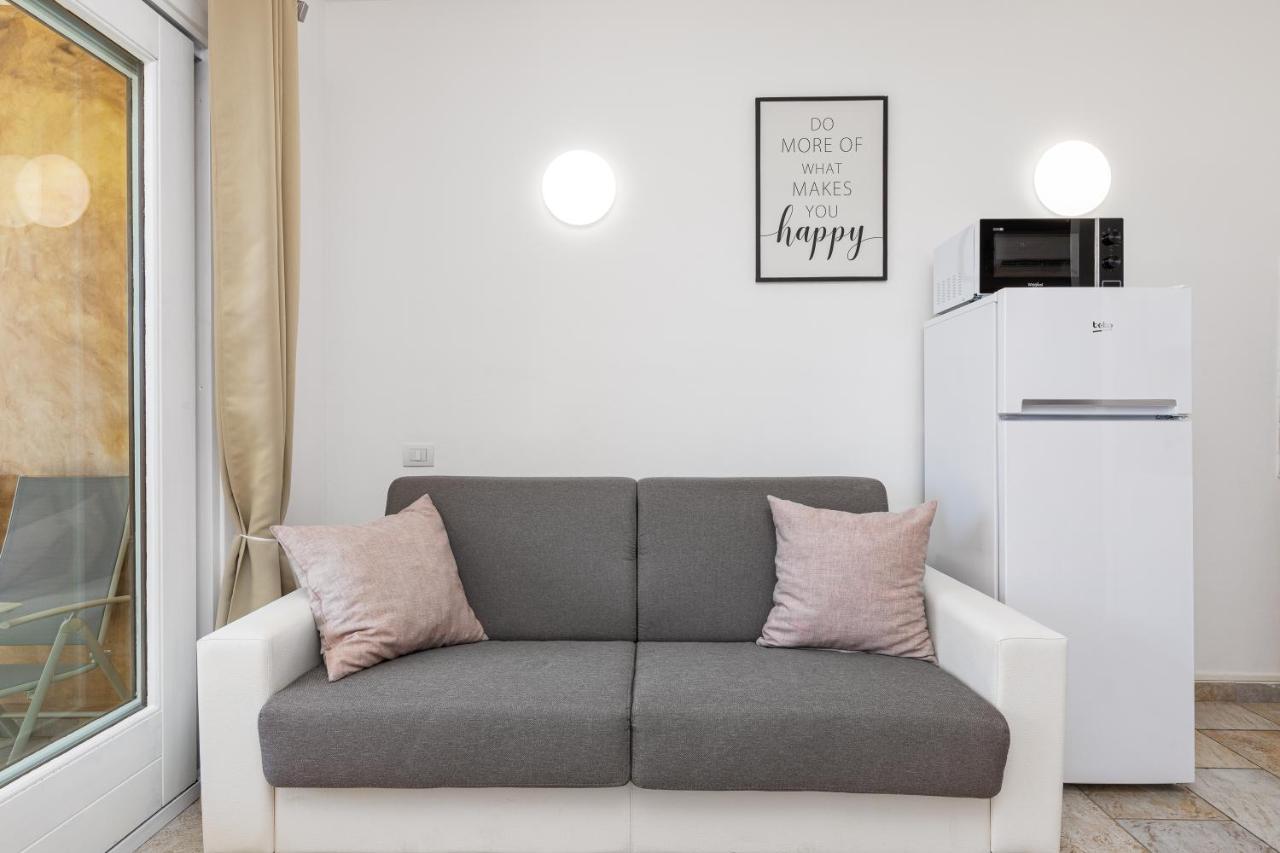 Casa Vacanze Lo Squalo Olbia Exteriör bild