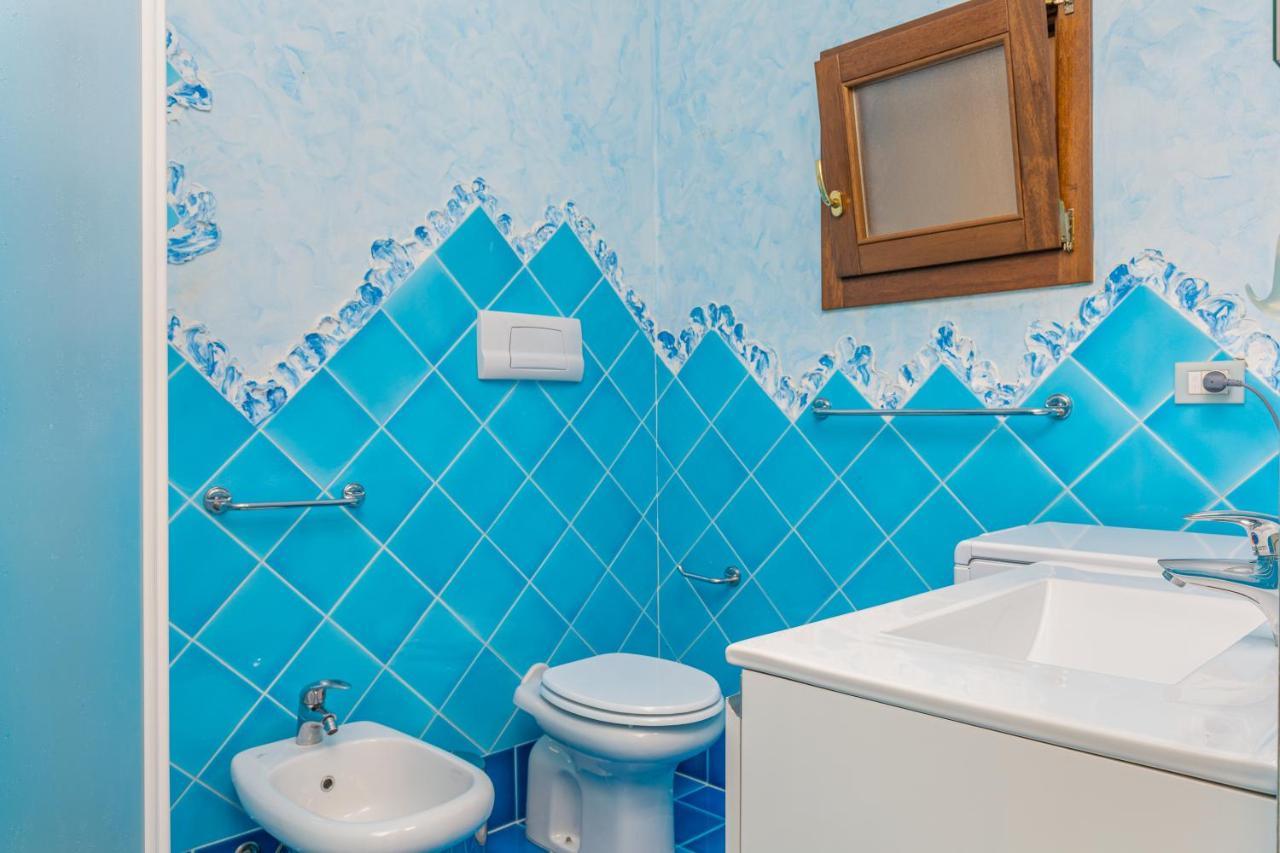 Casa Vacanze Lo Squalo Olbia Exteriör bild