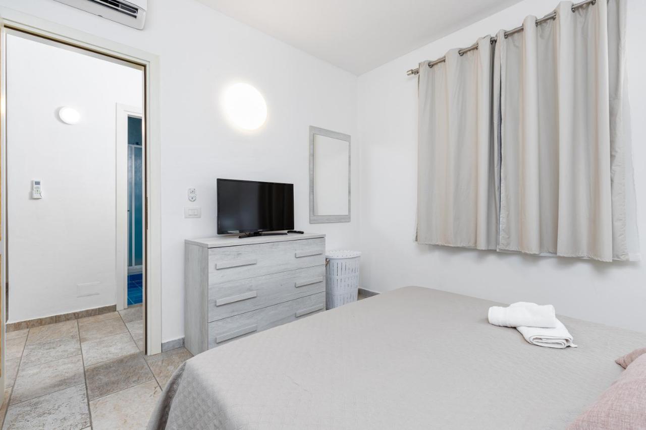 Casa Vacanze Lo Squalo Olbia Exteriör bild