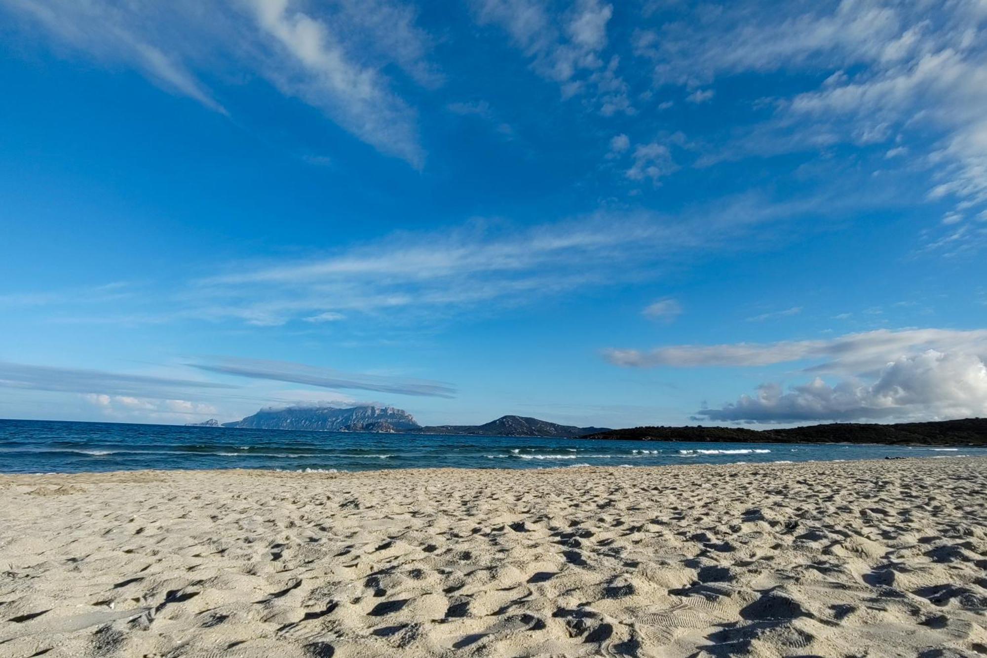 Casa Vacanze Lo Squalo Olbia Exteriör bild